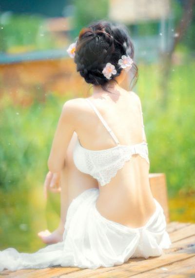 午夜尤物丰满大乳美女_DVD电影免费在线