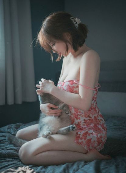美女色视频不卡一二_720超清免费观看