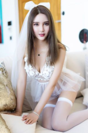 美女玩男人的中间视频_字幕高清版在线观看