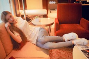 打屁股臀缝调教视频_超清完整视频观看