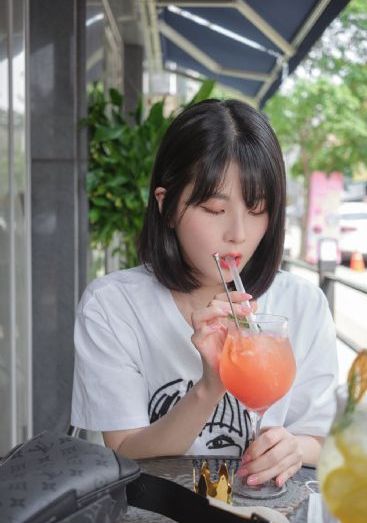 丝袜美女在线_DVD免费观看超清