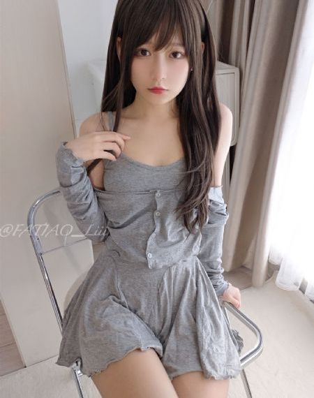 女教师在电车被痴汉侵犯_超清在线手机播放